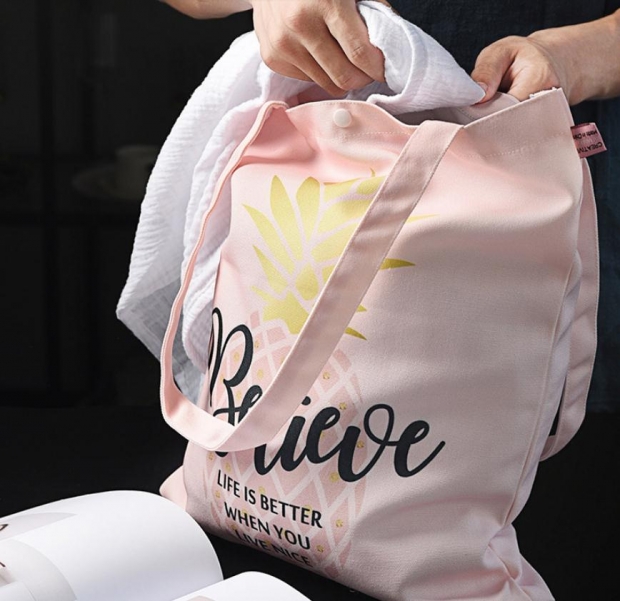 インスタ風 女の子 学校 ピンク かわいい エコ インスタ風 女の子 学校 ピンク かわいい エコ